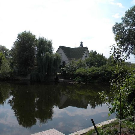 Guest House Dacha Kiev Esterno foto